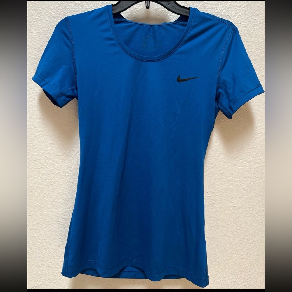 Women’s Nike Pro Shirt